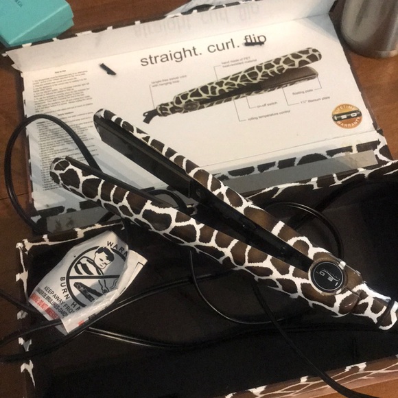 Hair straightener - Picture 1 of 3